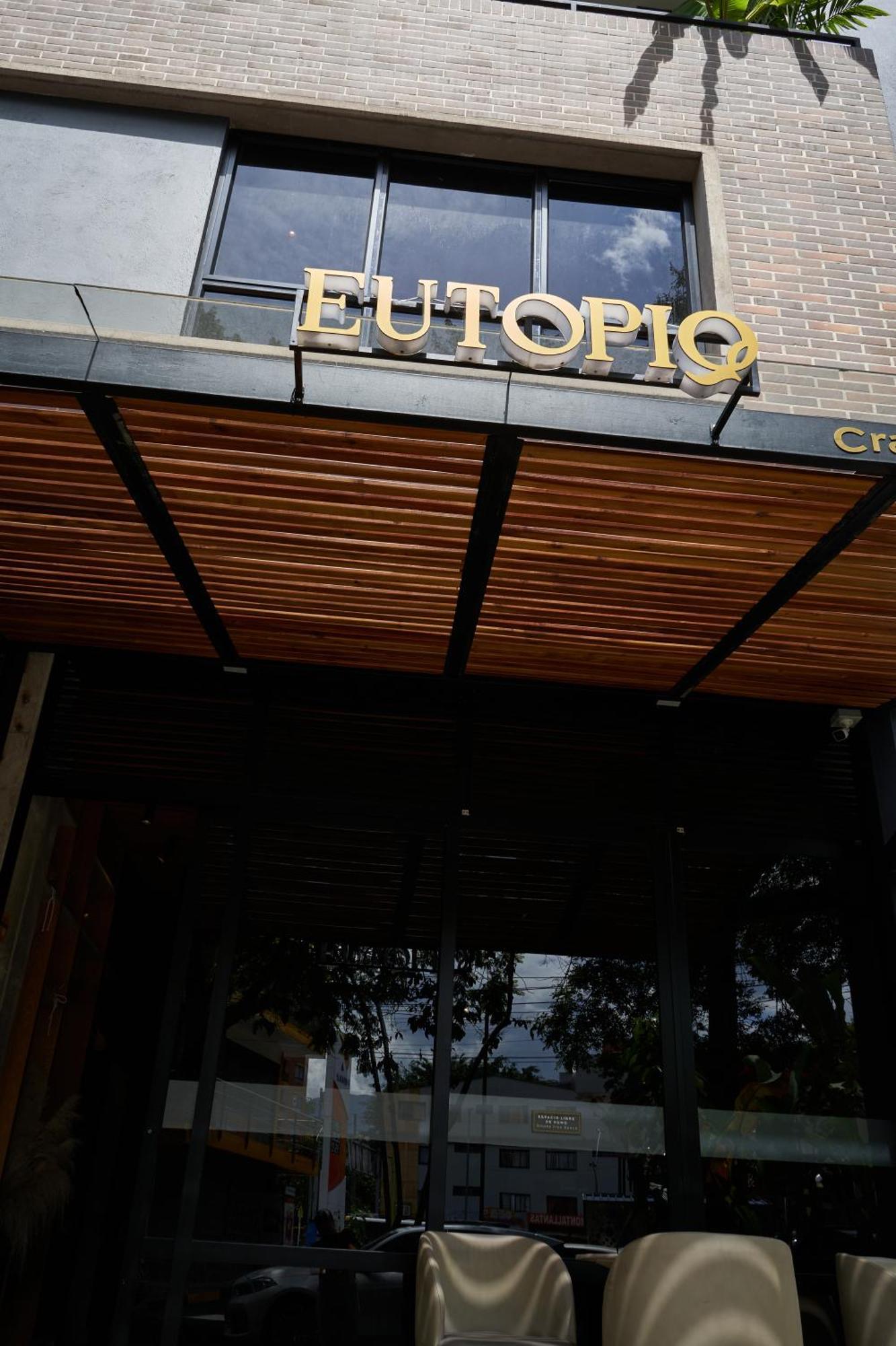 Eutopiq Hotel Medellín Buitenkant foto